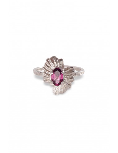 One of a Kind ~ Oval Starburst Shell Moss Textured Ring in White Gold Véritable concentré