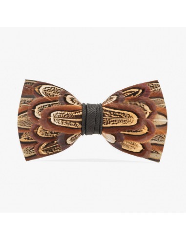 Pheasant Bow Tie s'inspire de l'anatomie humaine